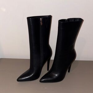 Elegant Black Women's Boots